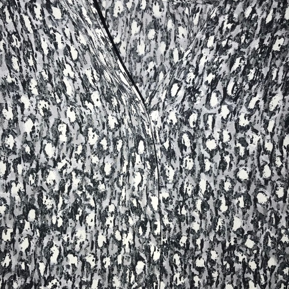 Talbots long sleeve chiffon black and white print shirt size small - Picture 3 of 6